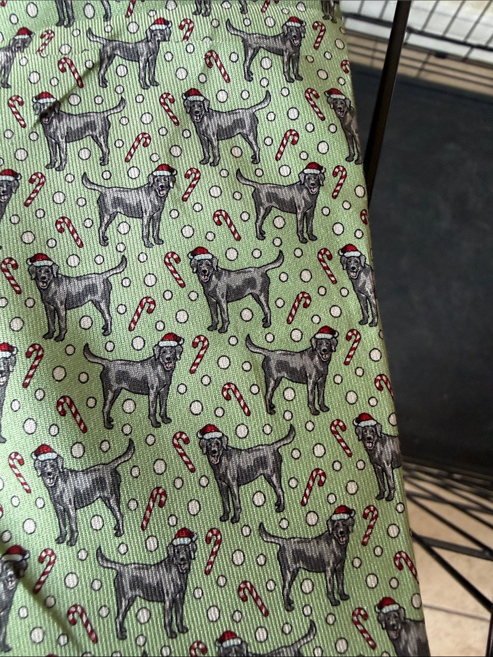 Vineyard Vines Green Holiday Dog Tie